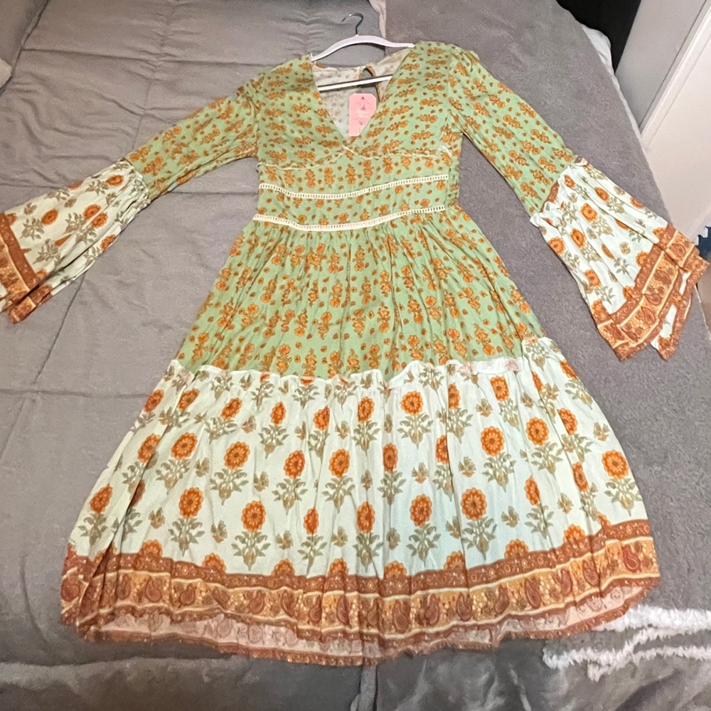 Bell sleeve mini dress